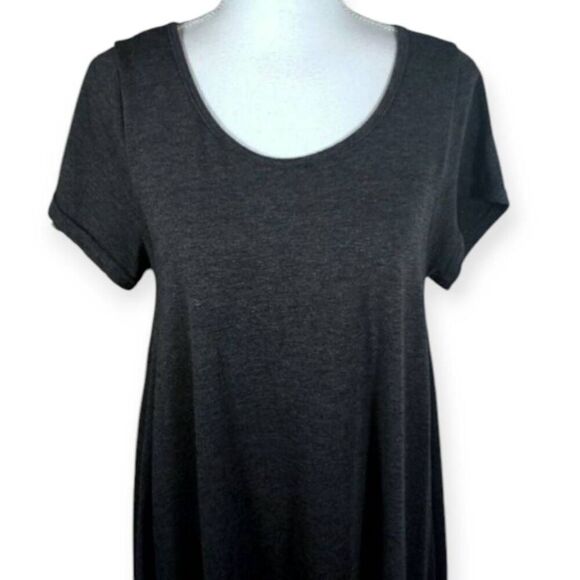 GRAY DRESS SZ.L EUC.  GORGEOUS DRESS IN EXCELLENT USED CONDITION. - Picture 2 of 4